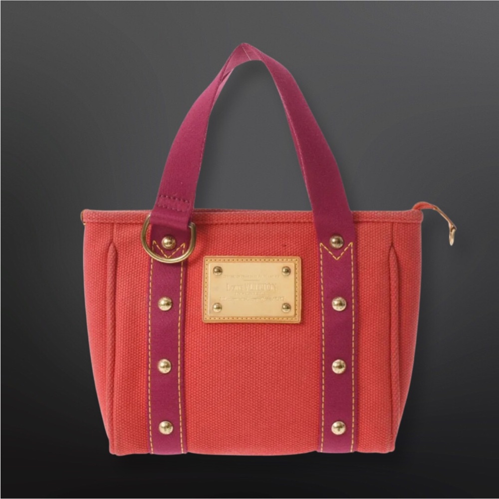 LOUIS VUITTON Antigua Hippo PM Hand Bag